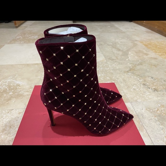 Burgundy Rockstud Spike Velvet Ankle Boots - Picture 2 of 4